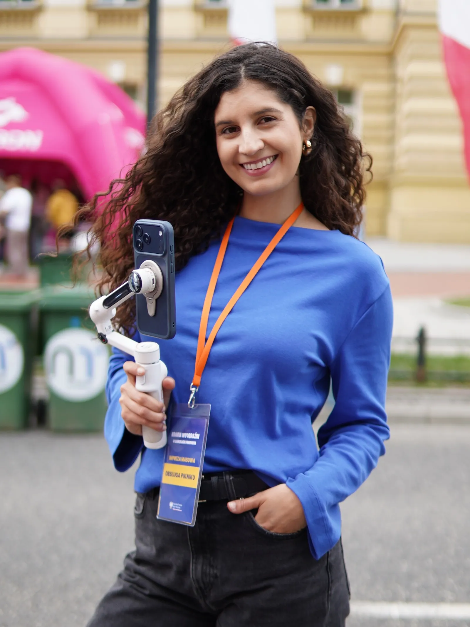 Daria Mohammad nagrywa content podczas wydarzenia